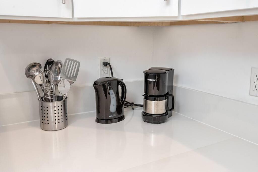Modern Studio Gem: Perfect For Four Villa Los Angeles Ngoại thất bức ảnh